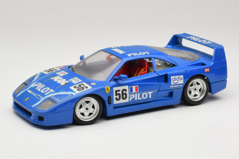 Ferrari F40 Pilot #56 Niebieski Bburago 1:18 3332-BL1 Metal