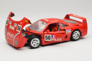 Ferrari F40 #56 Pilot Czerwony 1987 Bburago 1:18 3332-P2 Metal — zdjęcie 2 z 8