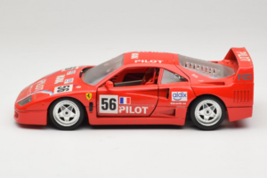 Ferrari F40 #56 Pilot Czerwony 1987 Bburago 1:18 3332-P2 Metal — zdjęcie 4 z 8