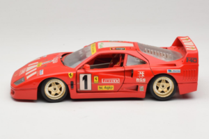 Ferrari F40 Pirelli Agip #1 Ferrari Club Italia Czerwony Bburago 1:18 3032-P2 Metal — zdjęcie 4 z 8