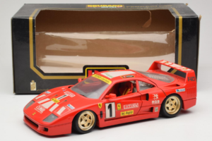 Ferrari F40 Pirelli Agip #1 Ferrari Club Italia Czerwony Bburago 1:18 3032-P2 Metal — zdjęcie 8 z 8