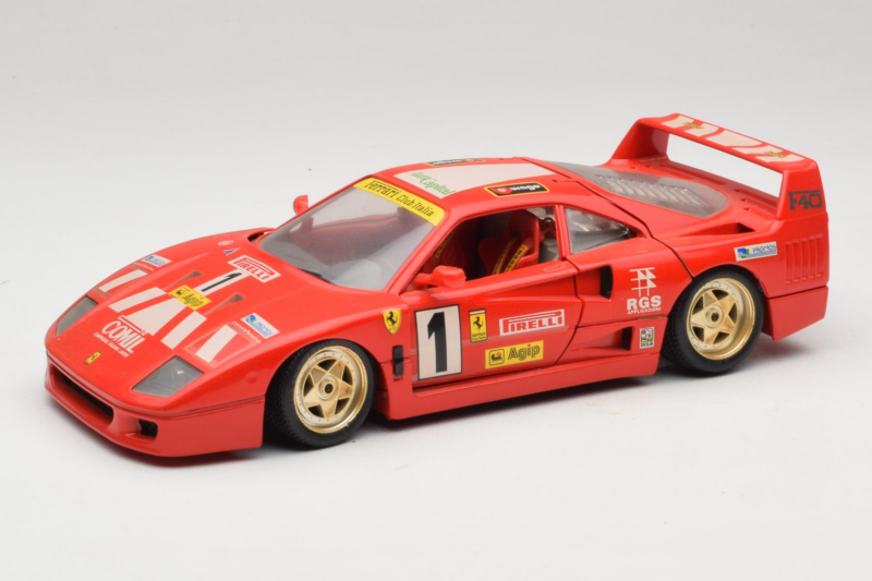 Ferrari F40 Pirelli Agip #1 Ferrari Club Italia Czerwony Bburago 1:18 3032-P2 Metal