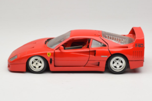 Ferrari F40 Czerwony Diamond Edition Bburago 1:18 3022-P1 Metal — zdjęcie 4 z 8