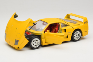 Ferrari F40 Żółty Bburago 1:18 3032-Y1 Metal — zdjęcie 2 z 8