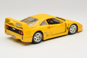 Ferrari F40 Żółty Bburago 1:18 3032-Y1 Metal — zdjęcie 3 z 8