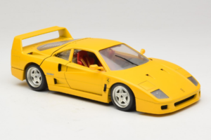 Ferrari F40 Żółty Bburago 1:18 3032-Y1 Metal — zdjęcie 6 z 8