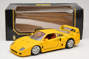 Ferrari F40 Żółty Bburago 1:18 3032-Y1 Metal — zdjęcie 8 z 8