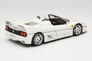 Ferrari F50 Cabrio Biały Bburago 1:18 3352-W1 Metal — zdjęcie 3 z 8