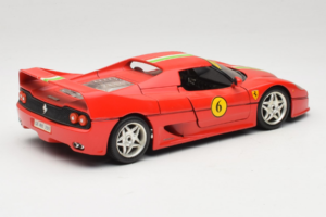Ferrari F50 Coupe #6 Czerwony z Flagą Włoską Bburago 1:18 3382-P1 Metal — zdjęcie 3 z 8