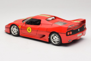 Ferrari F50 Coupe #6 Czerwony z Flagą Włoską Bburago 1:18 3382-P1 Metal — zdjęcie 7 z 8