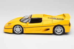 Ferrari F50 Giallo Modena Maisto 1:18 F50001 Metal — zdjęcie 4 z 8