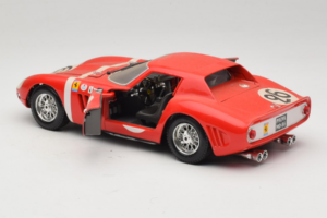 Ferrari 250 GTO #26 Czerwony Guiloy 1:18 67526 Metal — zdjęcie 5 z 8