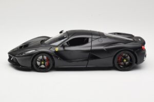 Ferrari LaFerrari F150 Matte Black Bburago 1:18 18-16901BK Metal — zdjęcie 4 z 8