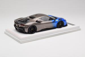 Ferrari SF90 Novitec Blue Grey Metallic IVY Merit 1:18 REMC029 Żywica — zdjęcie 3 z 7