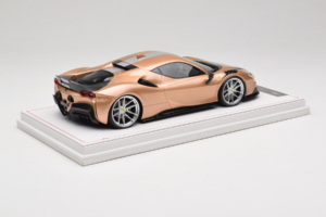 Ferrari SF90 Novitec Złoty Srebrny Pasek IVY Merit 1:18 REMC028 Żywica — zdjęcie 3 z 7