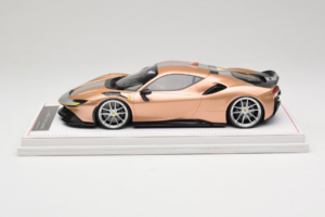 Ferrari SF90 Novitec Złoty Srebrny Pasek IVY Merit 1:18 REMC028 Żywica