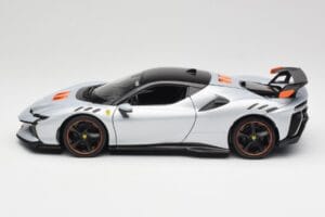 Ferrari SF90 XX Stradale Arctic White Bburago 1:18 18-16020W Metal — zdjęcie 4 z 8