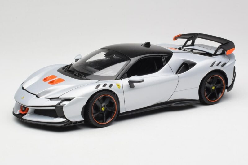 Ferrari SF90 XX Stradale Arctic White Bburago 1:18 18-16020W Metal
