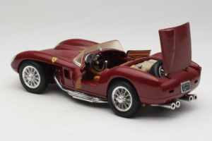 Ferrari Testa Rossa Ciemnoczerwony Shell Shell 1:18 40026 Metal — zdjęcie 5 z 8
