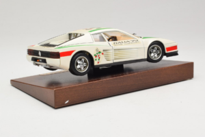 Ferrari Testarossa Italia 90 Biały Bburago 1:18 3059-W1 Metal — zdjęcie 4 z 8