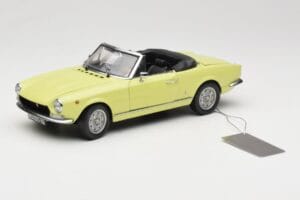 Fiat 124 Spider BS1 Żółty Sun Star 1:18 4921 Metal
