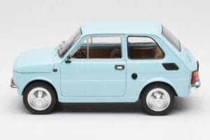Fiat 126 Jasnoniebieski MCG 1:18 MCG18415 Metal — zdjęcie 3 z 6