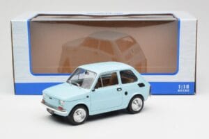 Fiat 126 Jasnoniebieski MCG 1:18 MCG18415 Metal — zdjęcie 6 z 6
