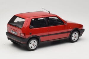 Fiat Uno Turbo IE Rosso Racing Otto 1:18 OT487 Żywica — zdjęcie 2 z 6