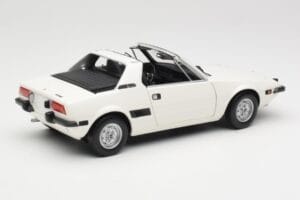Fiat X1/9 Biały Minichamps 1:18 100121685 Metal — zdjęcie 3 z 8