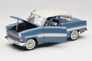Ford Taunus 12M P2 Niebieski Pasy Revell 1:18 08880-M1 Metal — zdjęcie 2 z 8