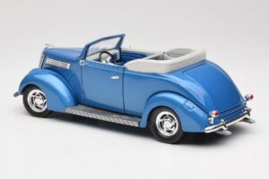 Ford Kabriolet Niebieski Road Signature 1:18 92238 Metal — zdjęcie 7 z 8