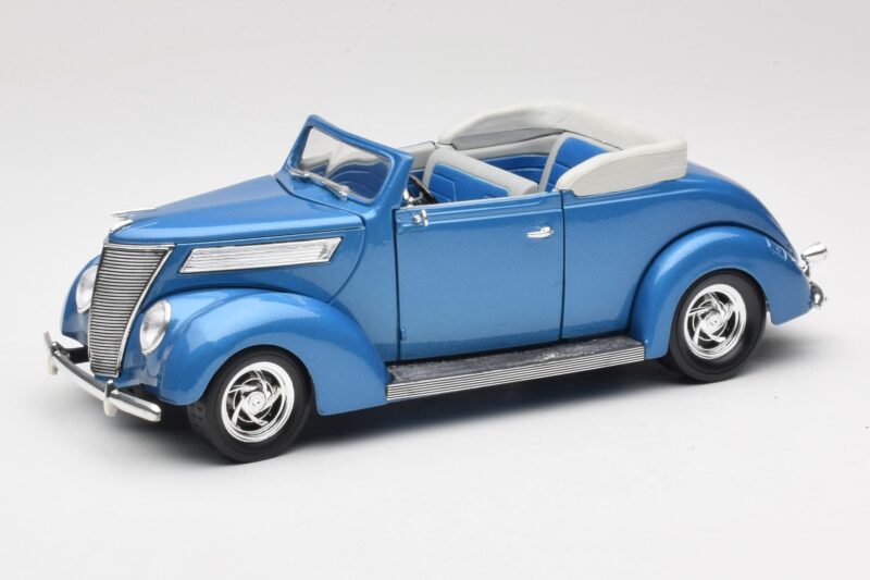 Ford Kabriolet Niebieski Road Signature 1:18 92238 Metal