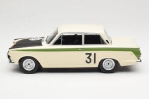 Ford Cortina Lotus #31 J. Ickx / G. Staepelaere Marathon de la Route 1966 MCG 1:18 MCG18436R Metal — zdjęcie 3 z 6