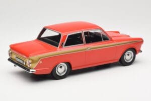 Ford Cortina Lotus Red & Gold Stripe MCG 1:18 MCG18532 Metal — zdjęcie 2 z 6