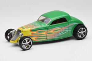 Ford Coupe Zielony z Ogniem Road Signature 1:18 30109 Metal