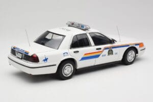 Ford Crown Victoria RCMP Police Car AUTOart 1:18 72706 Metal — zdjęcie 3 z 8