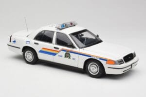Ford Crown Victoria RCMP Police Car AUTOart 1:18 72706 Metal — zdjęcie 6 z 8