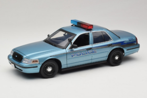 Ford Crown Victoria Police Cruiser Twilight Blue Greenlight 1:18 Ford Crown Victoria Police Cruiser Twilight Blue Greenlight 1:18 01643 Metal