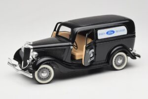 Ford Delivery Truck Ford Parts Czarny Solido 1:18 8417 Metal — zdjęcie 3 z 8