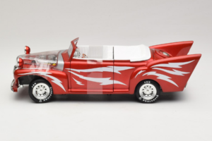 Ford De Luxe Kabriolet Greased Lightning Czerwony Joyride 1:18 33544 Metal — zdjęcie 3 z 5