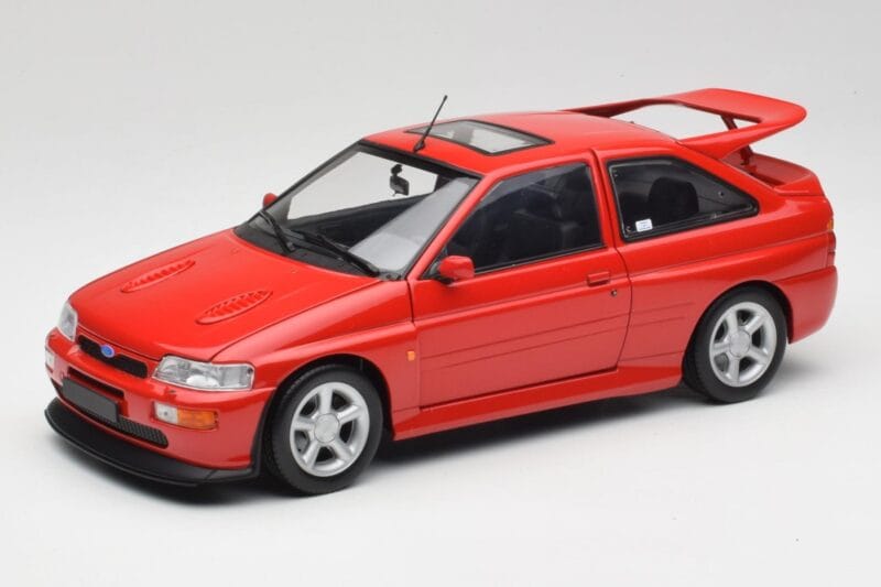 Ford Escort RS Cosworth Radiant Czerwony Minichamps 1:18 150089021 Metal
