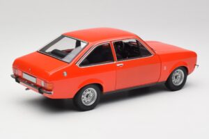 Ford Escort Mk2 Signal Orange Minichamps 1:18 150084100 Metal — zdjęcie 3 z 8
