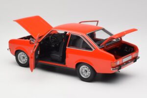 Ford Escort Mk2 Signal Orange Minichamps 1:18 150084100 Metal — zdjęcie 5 z 8