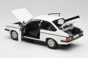Ford Escort Mk2 RS 2000 LHD Biały Minichamps 1:18 150084300 Metal — zdjęcie 5 z 8