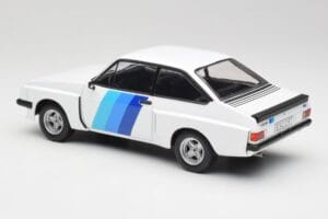 Ford Escort Mk2 RS 2000 X-Pack Diamond Biały & Niebieski Decor MCG 1:18 MCG18351 Metal — zdjęcie 5 z 6