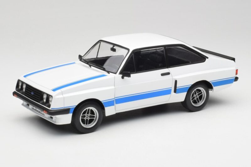 Ford Escort Mk2 RS 2000 X-Pack Diamond Biały & Niebieski Stripe MCG 1:18 MCG18350 Metal