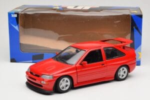 Ford Escort Mk5 RS Cosworth Czerwony UT Models 1:18 180082102 Metal — zdjęcie 8 z 8