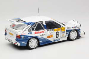 Ford Escort RS Cosworth Mobil 1 #6 F. Delecour / D. Grataloup Rally Monte Carlo Night Version Winner 1994 UT Models 1:18 3945 — zdjęcie 3 z 8
