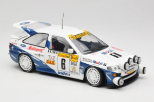 Ford Escort RS Cosworth Mobil 1 #6 F. Delecour / D. Grataloup Rally Monte Carlo Night Version Winner 1994 UT Models 1:18 3945 — zdjęcie 6 z 8