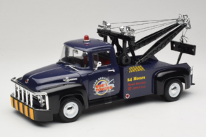 Ford F-100 Tow Truck Bob's Towing Welly 1:18 19834-W Metal